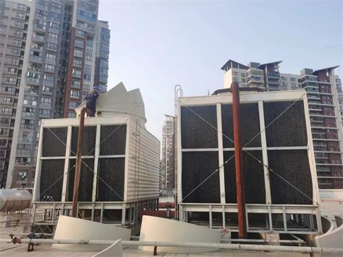冷卻塔風(fēng)機減速機(冷卻塔風(fēng)機減速機)