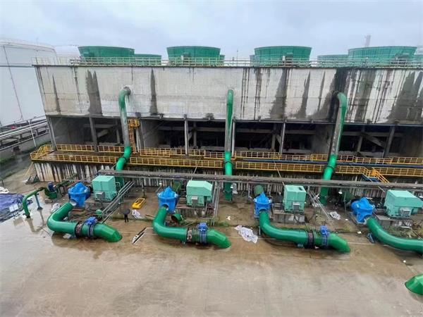 閉式冷卻塔為什么要膨脹水箱(冷卻塔加水箱的作用)(閉式冷卻塔為什么下雨反而不降溫)